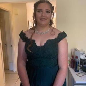 Meet your Posher, Georgia